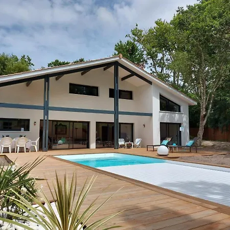 Villa Du Bois De La Fontaine, 4 Etoiles, Avec Grande Piscine Privee