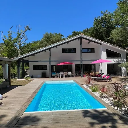 Villa Du Bois De La Fontaine, 4 Etoiles, Avec Grande Piscine Privee